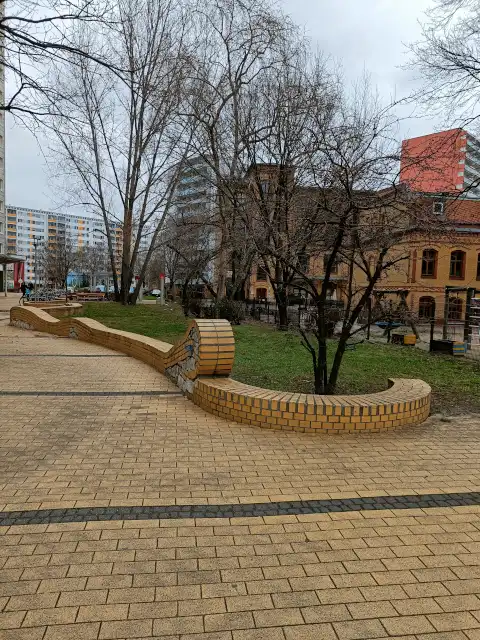 Die Sitzmauer