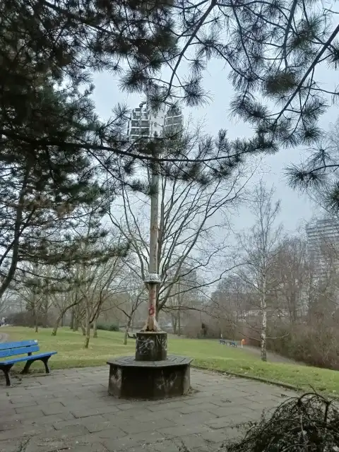 Windspiel am Sportplatz